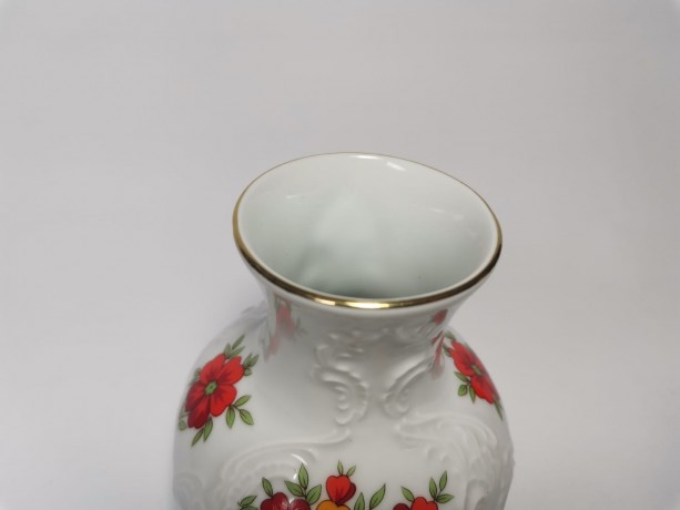 Royal Porzellan Bavaria KPM Germany Handarbeit, Королевский фарфор Бавария КПМ Фарфоровая вазочка с цветами на рельефном фоне 12см, 1974г