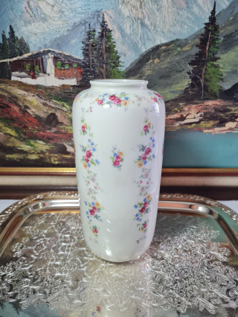 Ваза винтажная Schirnding Bavaria / 22er в мелкий цветочек, фарфор, 24 см, Германия, 1960-70гг.