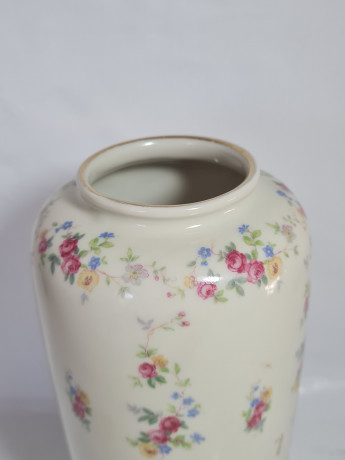 Ваза винтажная Schirnding Bavaria / 22er в мелкий цветочек, фарфор, 24 см, Германия, 1960-70гг.