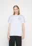 Tommy Hilfiger SHADOW TEE UNISEX Print T-shirt optic white SHADOW TEE UNISEX Футболка с принтом оптический белый