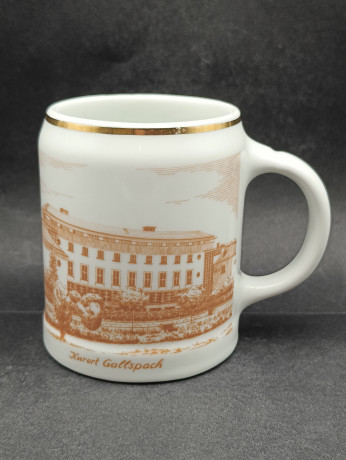 Кружка немецкая пивная винтажная Lilien Porzellan "Гальспах", фарфор, 0.45 л, 11.5 х 14 см, Австрия, 1970-80гг.