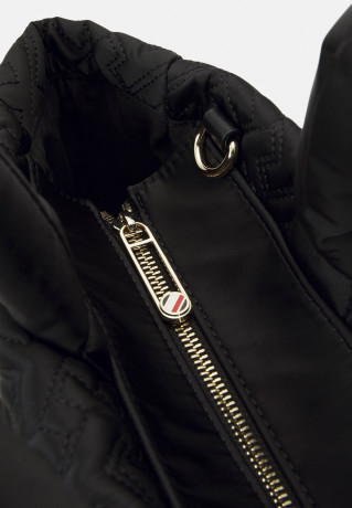 Tommy Hilfiger FLOW TOTE Tote bag black FLOW TOTE Сумка-тоут черный
