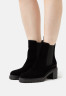 Tommy Hilfiger OUTDOOR CHELSEA MID HEEL BOOT Classic ankle boots black OUTDOOR CHELSEA MID HEEL BOOT Классические ботильоны черный