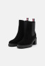 Tommy Hilfiger OUTDOOR CHELSEA MID HEEL BOOT Classic ankle boots black OUTDOOR CHELSEA MID HEEL BOOT Классические ботильоны черный