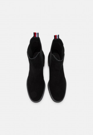 Tommy Hilfiger OUTDOOR CHELSEA MID HEEL BOOT Classic ankle boots black OUTDOOR CHELSEA MID HEEL BOOT Классические ботильоны черный