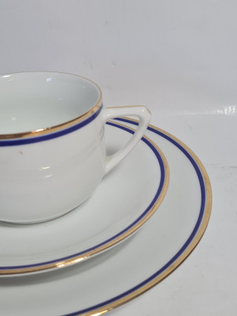 Чайное трио винтажное Jaeger&Co / PMR Bavaria с синей и золотой полосой, фарфор, Германия, 1960-70гг.