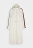 Tommy Hilfiger PACKABLE LONG Parka beige PACKABLE LONG Парка бежевый