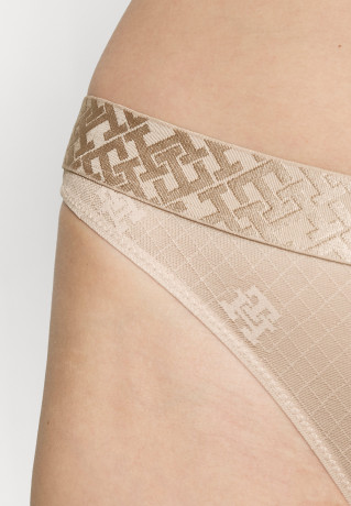 Tommy Hilfiger THONG Thong misty blush ТОНГ стринги туманный румянец