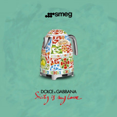 Smeg Smeg Wasserkocher Dolce  Gabbana KLF03DGEU Wasserkocher, 1.7 l  Чайник Smeg Dolce Gabbana Чайник KLF03DGEU, 1,7 л