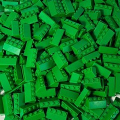 LEGO LEGO 2x4 Dachsteine Grun - 250x - Green brick 3037 LEGO 2x4 Roof Bricks Green — 250x — Зеленый кирпич 3037