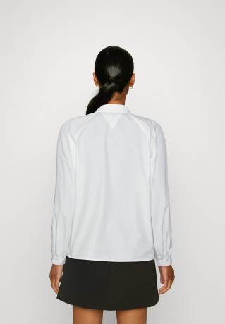 Tommy Hilfiger CO SOLID RAGLAN Button-down blouse optic white CO SOLID RAGLAN Блузка на пуговицах оптический белый