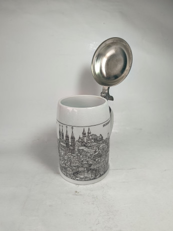 Немецкая пивная кружка винтажная Alten Kunststadt Germany "Бабенберг", с крышкой, кракелюр, фарфор / олово, 0.5 л, 15.5 см, Германия, 1960-70гг.