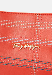 Tommy Hilfiger ICONIC TOTE SET Tote bag rustic clay  ICONIC TOTE SET Сумка-тоут деревенская глина