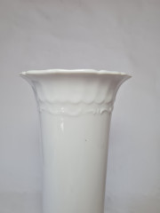 Seltmann Weiden Bavaria Белая фарфоровая ваза с фактурным резным рисунком, 22,5 x 10 см, Германия, 1960-70гг.