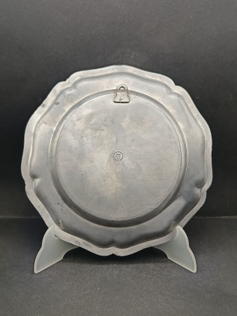 Тарелка декоративная винтажная "Герб города Штеттфельд" / Серия "Геральдика", яркий декор, олово (95%), 23 см, Германия, 1970-80гг.