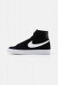 Nike Sportswear BLAZER MID #x27;77 UNISEX Sneaker high black/white/total orange BLAZER MID #x27;77 UNISEX — Высокие кроссовки женские черный/белый/полный оранжевый