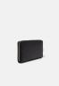 Tommy Hilfiger ICONIC SOLID Wallet black ICONIC SOLID Бумажник черный