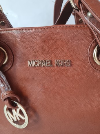 MICHAEL KORS Кожаная сумка, коричневая, 26 см х 44см, 1960-70гг.