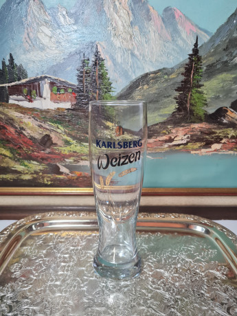 Бокал пивной винтажный Karlsberg Weizen, стекло, 0.5 л, 24 см, Германия, 1970-80гг.