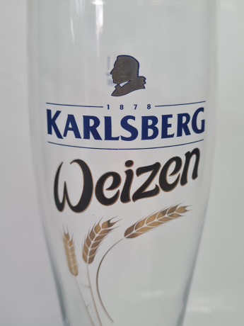 Бокал пивной винтажный Karlsberg Weizen, стекло, 0.5 л, 24 см, Германия, 1970-80гг.