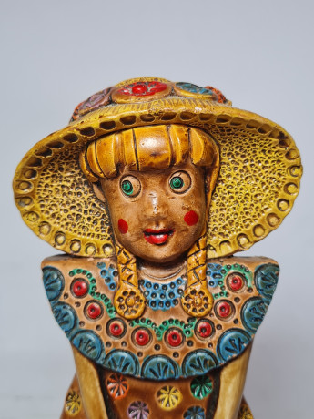 Ceramica Conmento Керамическая статуэтка "Девочка в шляпе", 18 x 8 см, Италия, 1960-70гг.