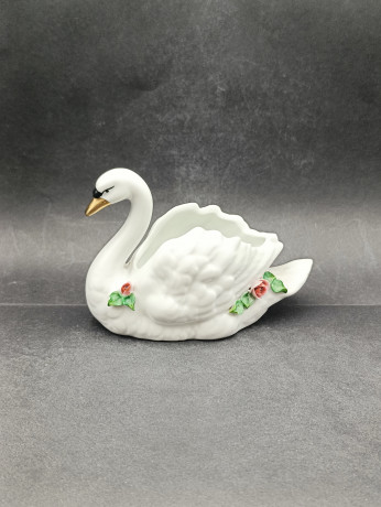 Статуэтка-ваза винтажная Dresden "Лебедь" среднего размера, фарфор, 14 х 10 см, Германия, 1960-70гг.
