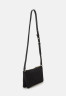 Tommy Hilfiger CHIC CROSSOVER Across body bag black CHIC CROSSOVER Сумка через плечо черный