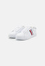 Tommy Hilfiger ESSENTIAL WEBBING CUPSOLE Trainers white ESSENTIAL WEBBING CUPSOLE — Кроссовки белый