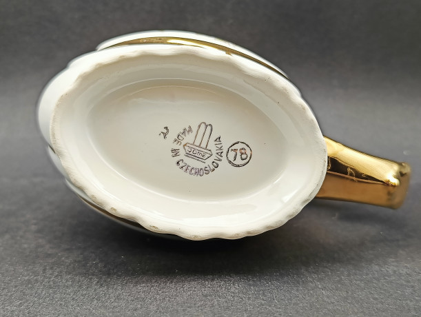 Кружка винтажная JDME Czechoslovakia 78 er с ручкой, цветочный декор с позолотой, фарфор, 17 х 11 см, Чехословакия, 1960-70гг.