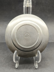 Тарелка декоративная винтажная WMF "Рембрандт. Автопортрет с Саскией", объемный декор, олово, 26 см, Германия, 1960-70гг.