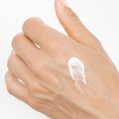 Nivea Protect &amp; Care Intensive Feuchtigkeitscreme  Protect &amp;amp; Care Интенсивный увлажняющий крем