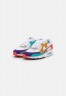 Nike Sportswear AIR MAX 90 SE Sneaker low white/white/light curry/habanero red/washed teal/electro purple AIR MAX 90 SE Низкие кроссовки женские белый/белый/светлый карри/красный хабанеро/бледно-бирюзовый/фиолетовый электро