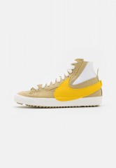Nike Sportswear BLAZER MID #x27;77 JUMBO UNISEX Sneaker high wheat grass/vivid sulfur/sail/wheat grass/black/team orange BLAZER MID #x27;77 JUMBO UNISEX — Высокие кроссовки женские пырей/яркая сера/парус/пырей/черный/оранжевая команда