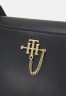 Tommy Hilfiger CHAIN SHOULDER BAG Handbag black СУМКА НА ПЛЕЧО С ЦЕПОЧКОЙ Сумка черный