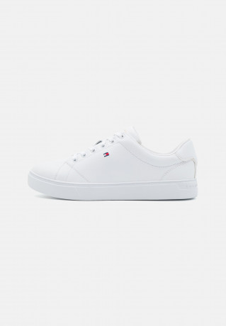 Tommy Hilfiger ESSENTIAL  Trainers white ESSENTIAL Кроссовки белый