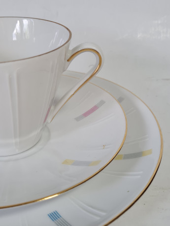 Чайное трио винтажное Winterling Roslau Bavaria, белый фарфор с разноцветным узором и позолотой, 10 x 6,5 см / 14,5 см / 19,5 см, Германия, 1960-70гг.