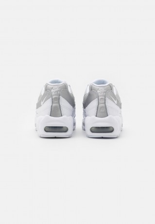Nike Sportswear AIR MAX 95 Sneaker low white/metallic silver AIR MAX 95 низкие кроссовки женские белый/серебристый металлик