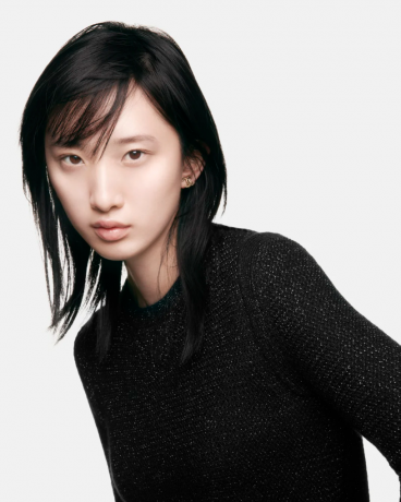 CHANEL Тональная основа Les beiges TOUCHE DE TEINT с микрокапсулами с высококонцентрированными пигментами, оттенок BD01 очень светлый розовый подтон, 30 мл, эксклюзивный ограниченный выпуск 2025