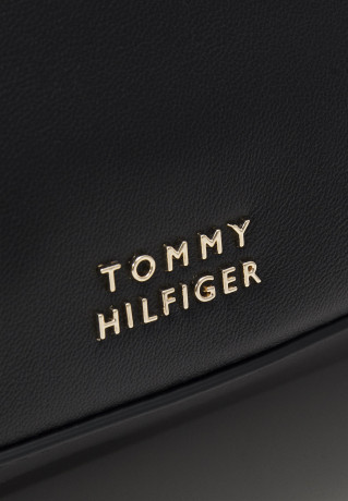 Tommy Hilfiger CASUAL CHIC Handbag black CASUAL CHIC сумочка черный