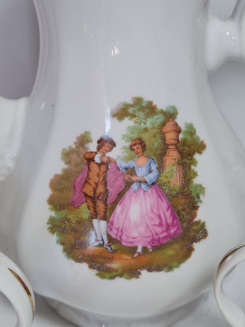 Набор для чая винтажный Apulum "Влюбленная пара", чайник, молочник, сахарница, фарфор, Румыния, 1960-70гг.