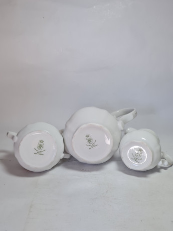 Набор для чая винтажный Apulum "Влюбленная пара", чайник, молочник, сахарница, фарфор, Румыния, 1960-70гг.