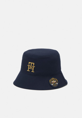 Tommy Hilfiger NEW PREP BADGE BUCKET UNISEX Hat space blue NEW PREP BADGE BUCKET UNISEX Головной убор космический синий