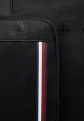 Tommy Hilfiger DUFFLE UNISEX Weekend bag black DUFFLE UNISEX сумка для выходных черный