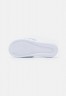 Nike Sportswear VICTORI ONE SLIDE Pantolette flach white/wolf grey/pure platinum/metallic gold VICTORI ONE SLIDE Мюли на плоской подошве белый/серый волк/чистая платина/золотой металлик