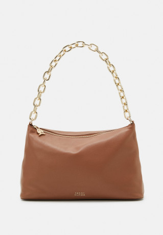 Tommy Hilfiger CASUAL CHIC Handbag cognac CASUAL CHIC сумочка коньяк