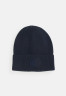 Tommy Hilfiger MODERN SURPLUSLIGHT BEANIE Beanie acc desert sky ШАПКА MODERN SURPLUSLIGHT Шапочка небо пустыни