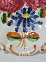 Тарелка винтажная декоративная Graf.E.DIP., Amano с яркими крупными цветами и фигурным краем, керамика, 19 см, Италия, 1960-70гг.