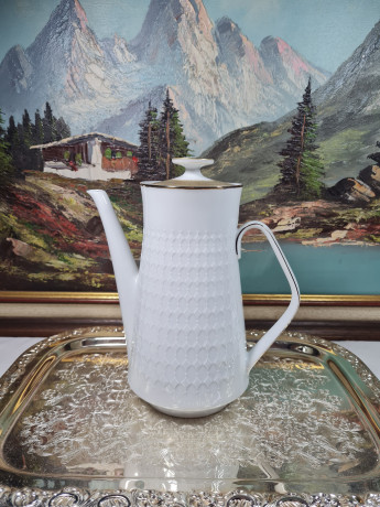 Чайник винтажный Winterling Marktleuthen Bavaria, белый / золото, фарфор, Германия, 1960-70гг.