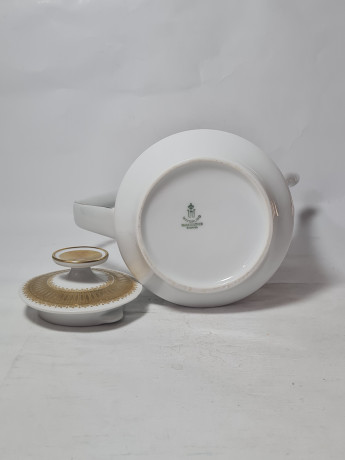 Чайник винтажный Winterling Marktleuthen Bavaria, белый / золото, фарфор, Германия, 1960-70гг.