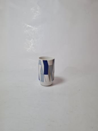 Ваза винтажная Rosenthal / Studio-Linie Ambrogio Pozzi, Otto Herbert Hajek с геометрическим рисунком в синих тонах, 5 x 8см, Германия, 1970-80гг.